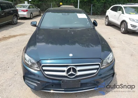 2017 Mercedes-Benz E 300 4Matic z USA, uszkodzony, nr VIN WDDZF4KB2HA012027